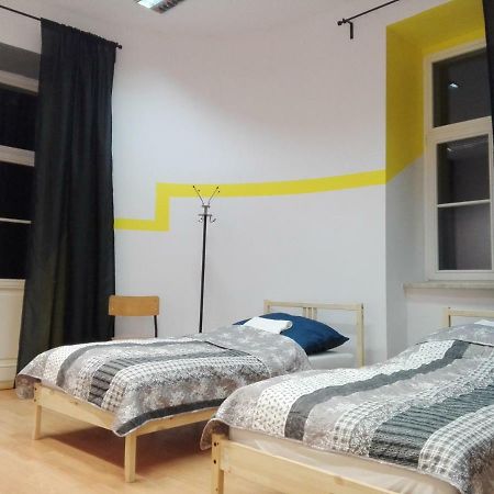 Lulu Hostel Lublin Buitenkant foto