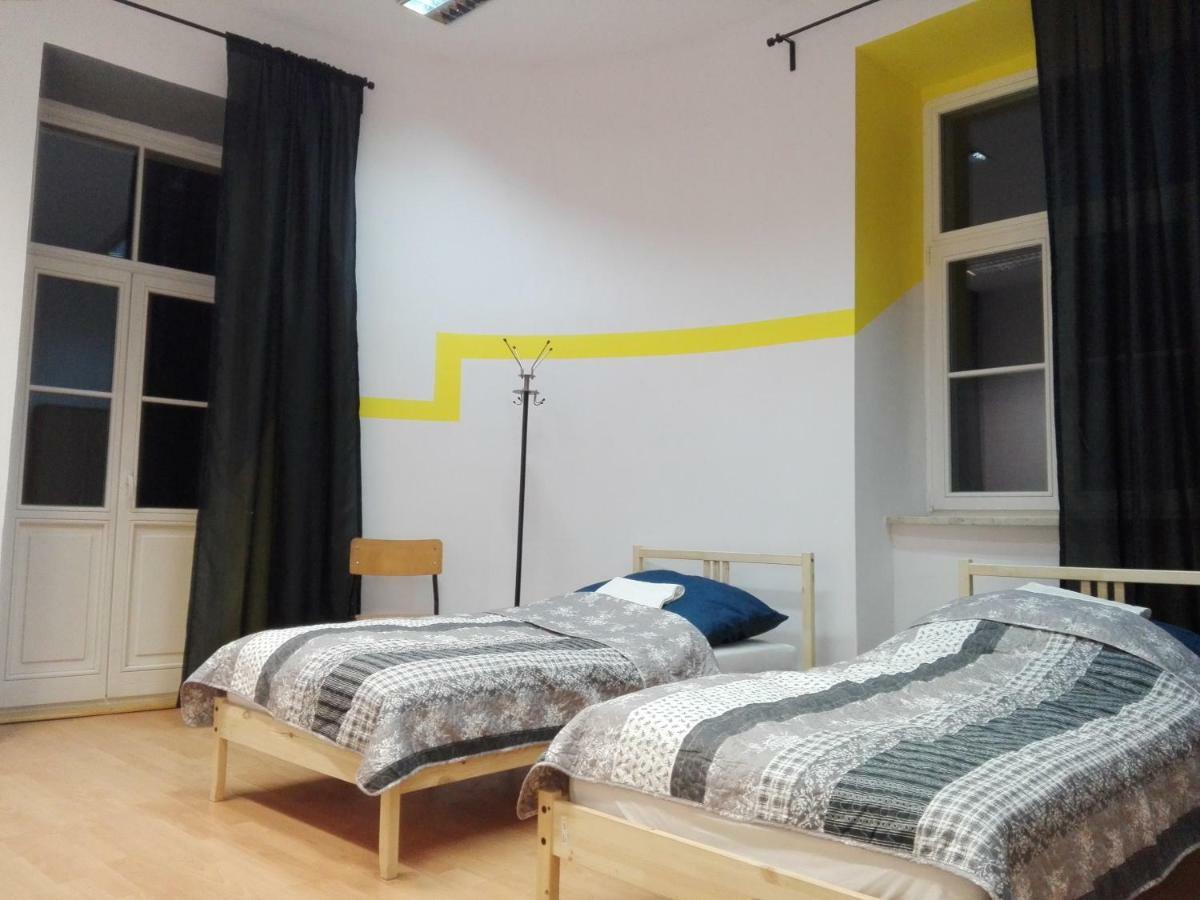 Lulu Hostel Lublin Buitenkant foto