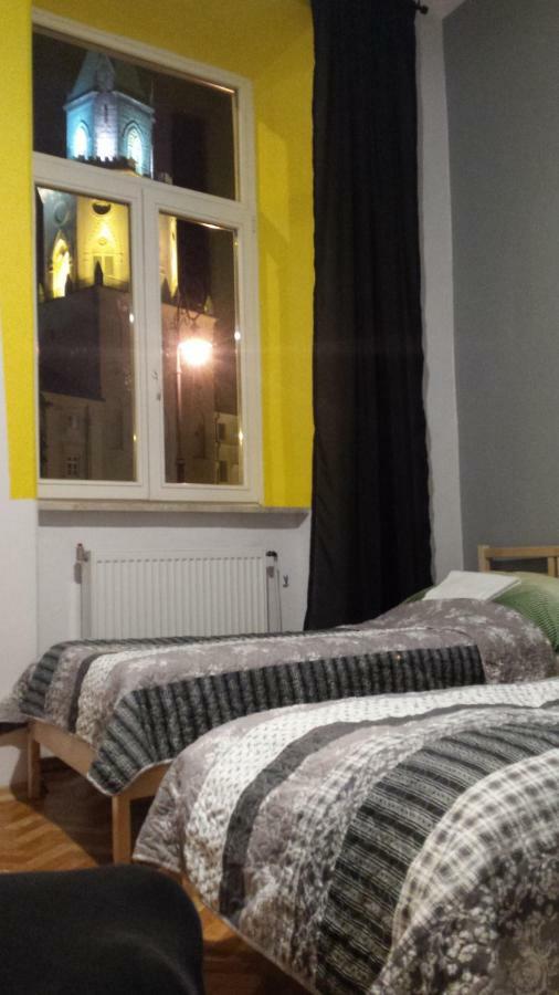 Lulu Hostel Lublin Buitenkant foto