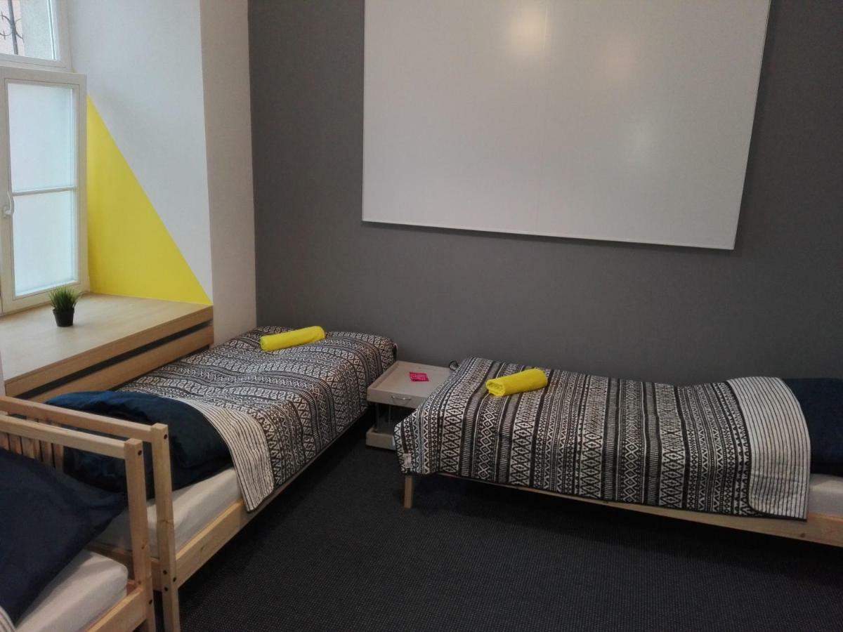 Lulu Hostel Lublin Buitenkant foto